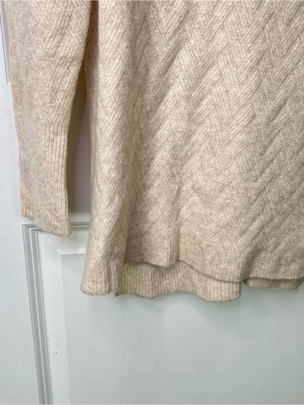 Chicos V Neck Chevron Women’s Knit Sweater Tunic Cream Sz 2~ L Career Casual - Picture 4 of 8